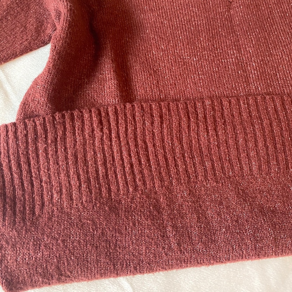 Garage Sweater - Picture 4 of 4